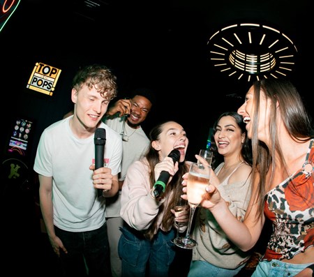 karaoke pop room